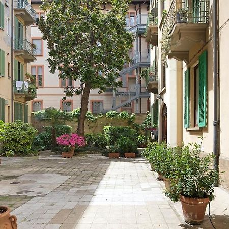 Plum Guide - The Vesuvian Apartment Milan Exterior photo